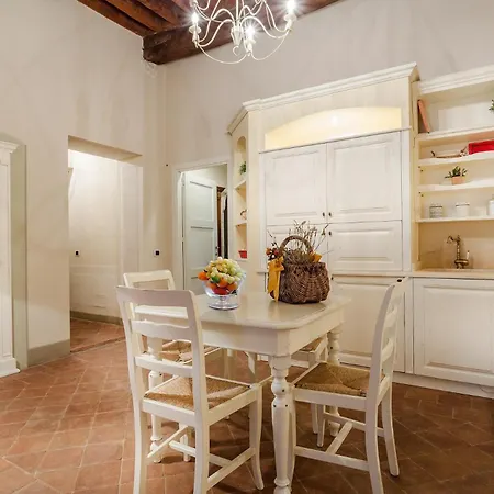 Apartment Casa Daniela, Beyond The Extraordinary Romantic Quiet Spacious Next To Guinigi Tower Lucca