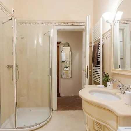 Casa Daniela, Beyond The Extraordinary Romantic Quiet Spacious Next To Guinigi Tower *
