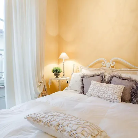 Apartment Casa Daniela, Beyond The Extraordinary Romantic Quiet Spacious Next To Guinigi Tower Lucca
